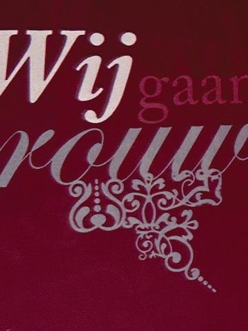 Trouwkaart bordeaux rood parelmoer